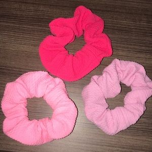 Pink Scrunchies set